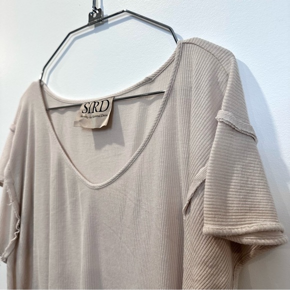 ๐๏ธ4 for 20$ / SfRD Ruffle Short Sleeve Tee / Beige / S - Picture 9 of 10